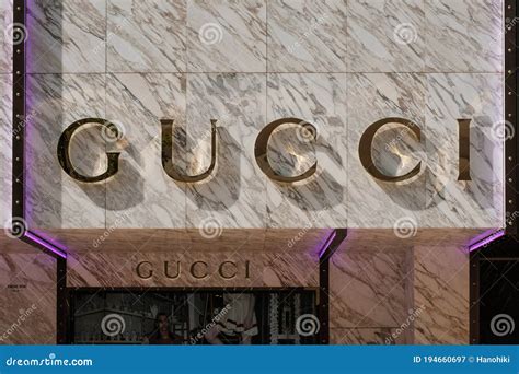 gucci hk logo.